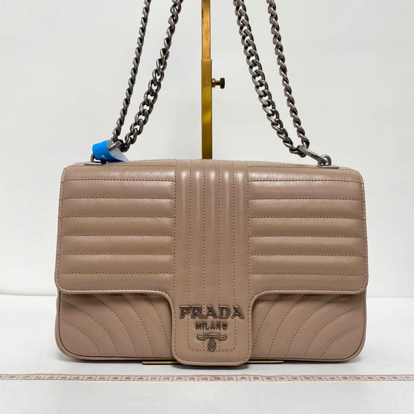【TikTok Livestream】Prada Diagramme Medium Chain Flap Nude Pink CPU0803