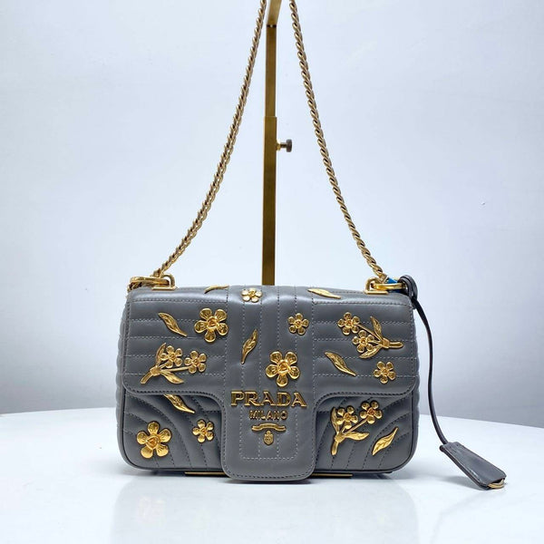 【TikTok Livestream】Prada Diagramme Grey GIA0630