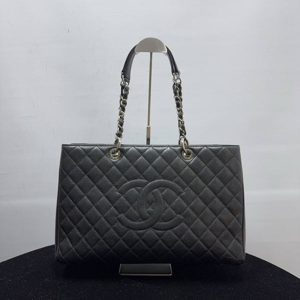 Chanel/CC GST X Large Quilted Black CPU0820